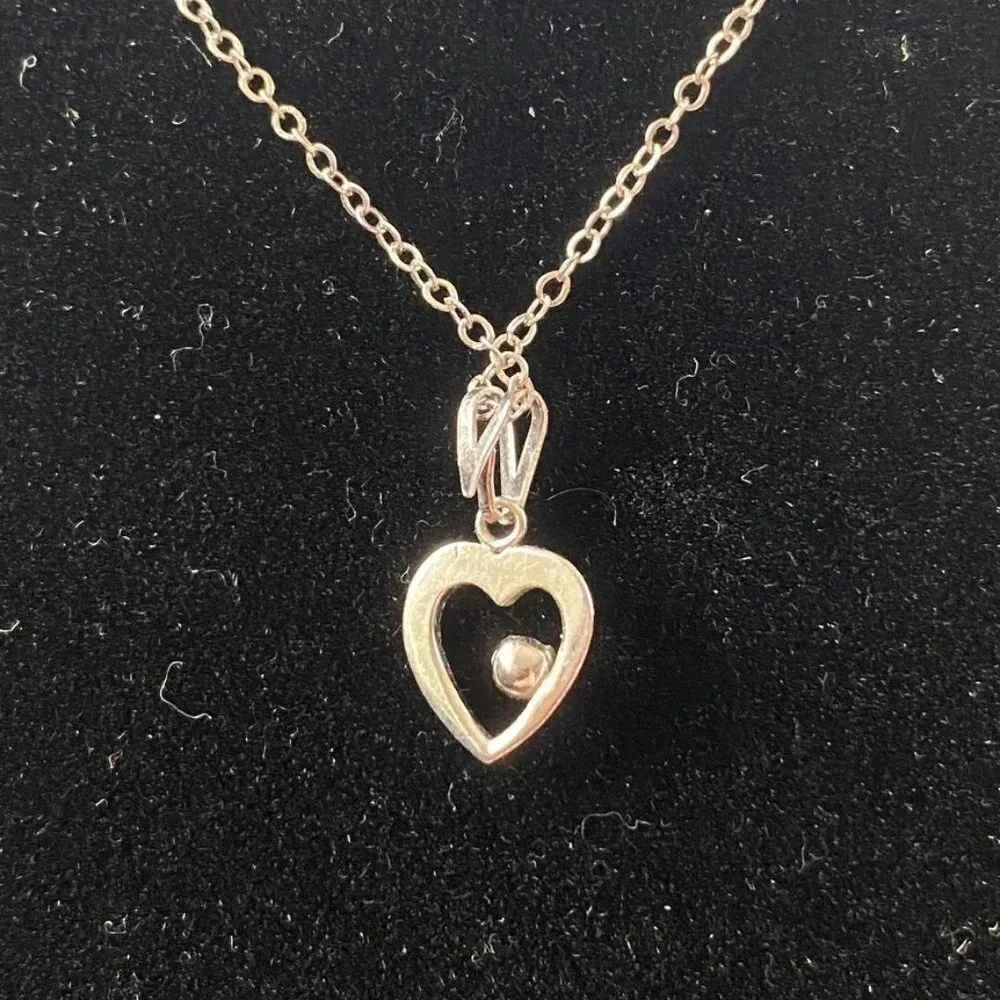 Tiny Heart Pendant on Silver 925 Necklace